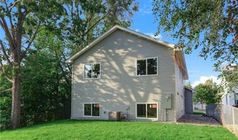 426 Taylor St, Anoka, MN 55303