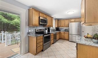 24 Cobblestone Ter, Coventry, RI 02816