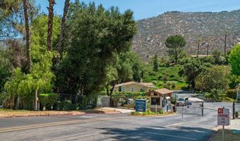 8975 Lawrence Welk 2, Escondido, CA 92026