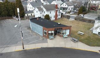 3 Carroll Ave, Newport, RI 02840