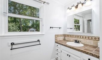 182 Woodburn Pl, Advance, NC 27006