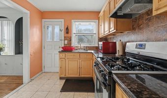55 Stillman Ave, Bergenfield, NJ 07621