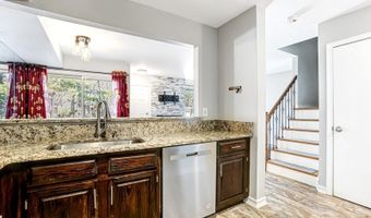 29 Encampment Dr, Bedminster, NJ 07921