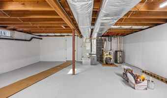 27 Tuttle Ct, Bethany, CT 06524