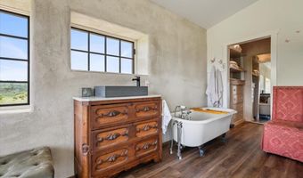 11077 Ridge Rd, Belle Fourche, SD 57717