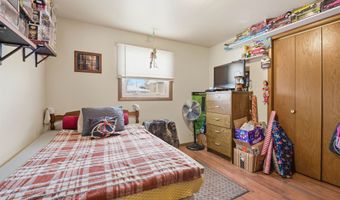 2325 N BALLARD Rd, Appleton, WI 54911