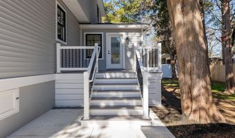 515 Sandalwood Rd, Villas, NJ 08251