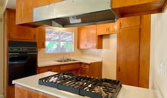 14069 Vista Dr, Armona, CA 93202