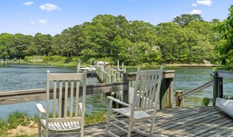 476 Baxter Neck Rd, Barnstable, MA 02630