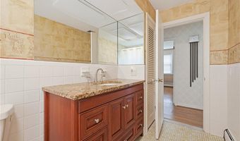 32 Brookfarm Rd, North Providence, RI 02904