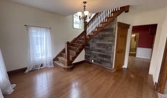 517 W State St, Centerville, IA 52544