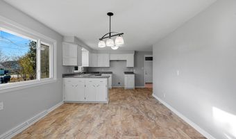 4710 W CAPITOL Dr, Appleton, WI 54913