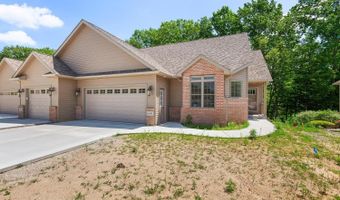 1641 Rivers Edge Ct, Adrian, MI 49221