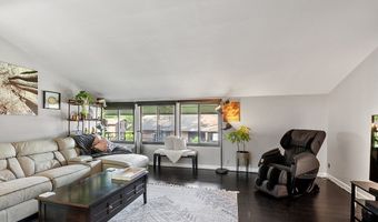 7 Longwood Dr 212, Andover, MA 01810