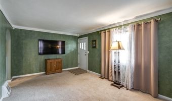 2376 S Seneca Ave, Alliance, OH 44601