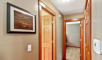 216 Wood Ln, Alburgh, VT 05440
