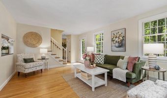 215 Middle Rd, Boxborough, MA 01719