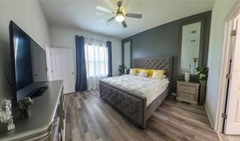 902 GRAND HILLTOP Dr, Apopka, FL 32703