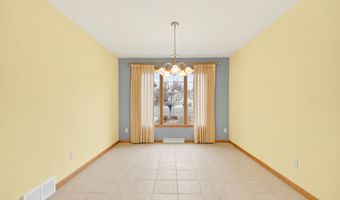 4733 WESTBROOK Ct, Appleton, WI 54913