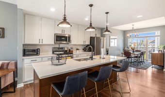 2759 Bristol Ridge Dr, Ann Arbor, MI 48105