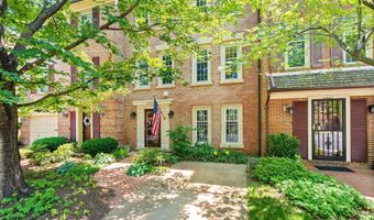 2345 S ROLFE St S, Arlington, VA 22202