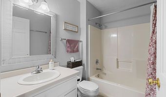 N9634 CHADBURY Lane, Appleton, WI 54915