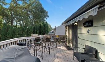 37 Carriage Rd, Cranston, RI 02920