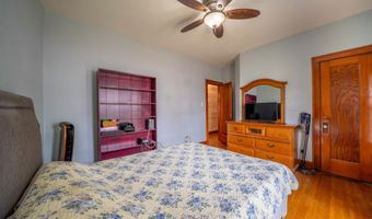 602 W ADAMS St, Abingdon, IL 61410