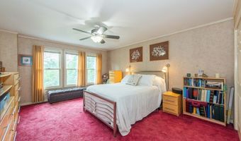 1 Victoria Pines Ln, Andover, NJ 07848