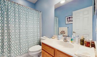 14 Edgewater Path, Barnegat, NJ 08005
