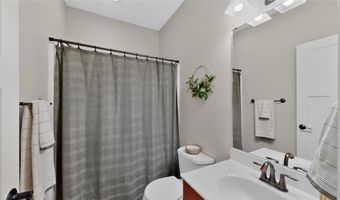 1442 30th St NW, Austin, MN 55912