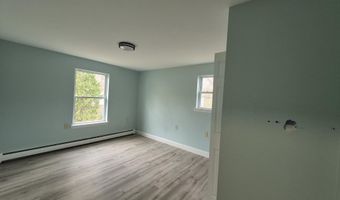 172 5th St, Bangor, ME 04401