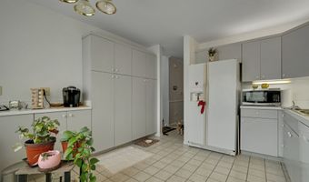 12 Boulevard Dr 24-145, Danbury, CT 06810