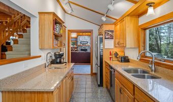 1006 Goose Pond Rd, Canaan, NH 03741