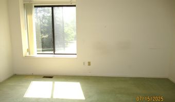 1 Westbury Ct, Ann Arbor, MI 48105