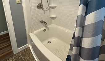 105 Windsor Ave, Augusta, ME 04330