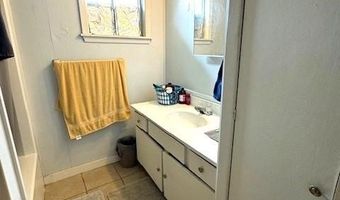 1423 S McCampbell St, Aransas Pass, TX 78336