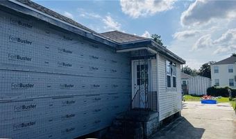 924 LEBEAU St, Arabi, LA 70032