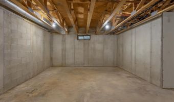 12 Summit Ter, Falmouth, ME 04105