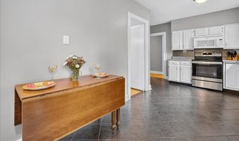 61 Upper Loudon Rd, Albany, NY 12211