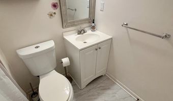 5107 CLIFFHAVEN Dr, Annandale, VA 22003