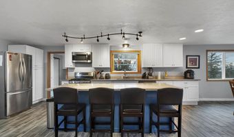 33844 Sunnyview Dr NE, Albany, OR 97322