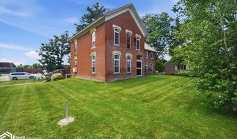 922 3rd Ave, Ackley, IA 50601