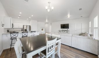 13736 Alyssum Way, Armona, CA 93202