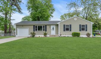 32 Bowline St, Beachwood, NJ 08722