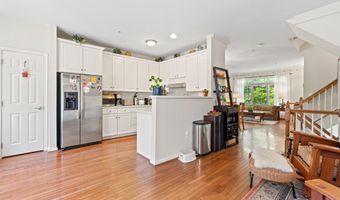 727 N VERMONT St, Arlington, VA 22203