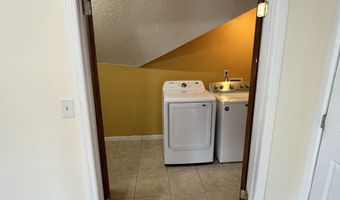 51 South St, Danbury, CT 06810