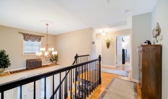 28 Haskell Ave, Airmont, NY 10901