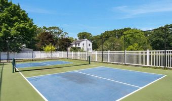 27 Castle Rd 153, Attleboro, MA 02703