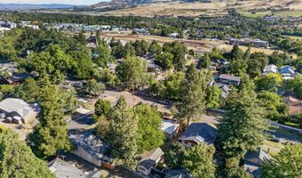 840 B St, Ashland, OR 97520
